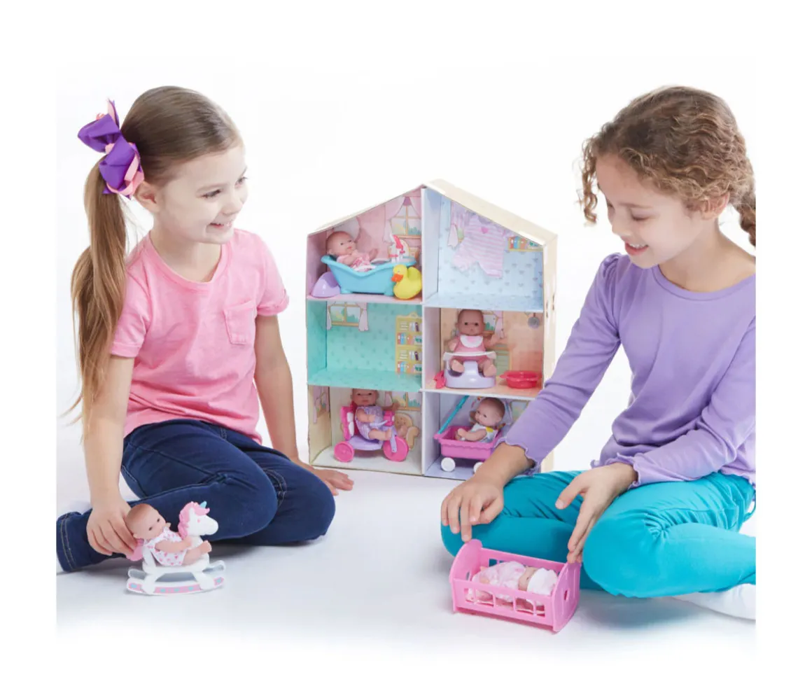 Casita con Muñecos y Accesorios